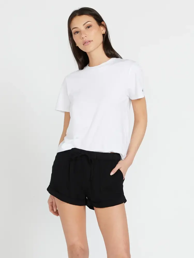 VOLCOM WOMEN'S SUNDAY STRUT SHORTS | BLACK