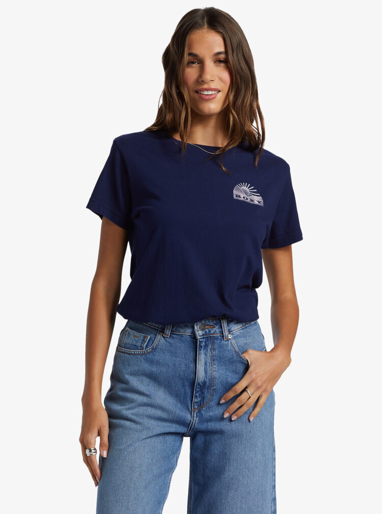 ROXY WOMEN'S GET LOST IN THE MOMENT BOYFRIEND T-SHIRT | NAVAL ACADEMY