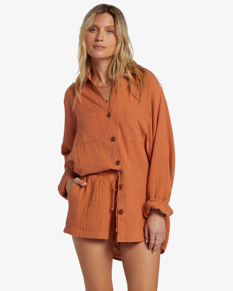 BILLABONG WOMEN'S SWELL WOVEN SHIRT | TOFFEE