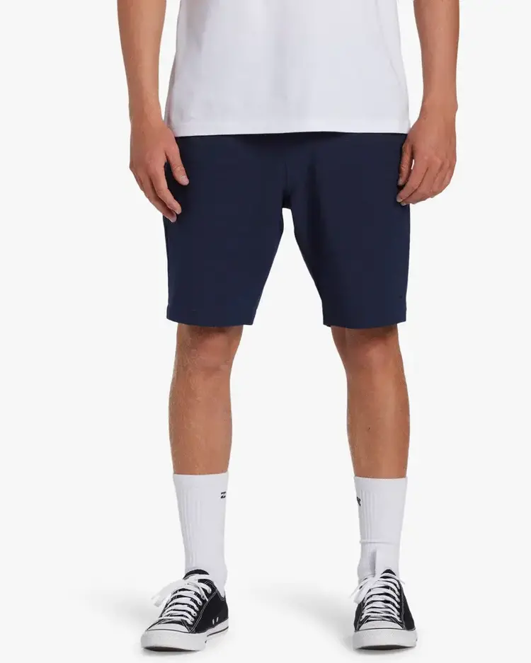 BILLABONG MEN'S CROSSFIRE MID SHORTS | NIGHT