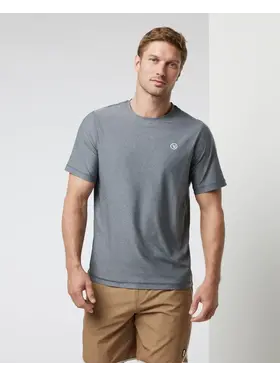 VUORI MEN'S ULUWATU 24 WATER TEE | CHARCOAL