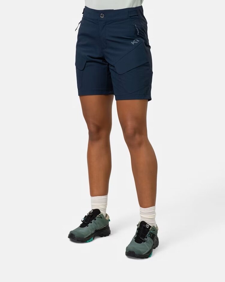 KARI TRAA WOMEN'S ANE CARGO SHORTS | ROYAL