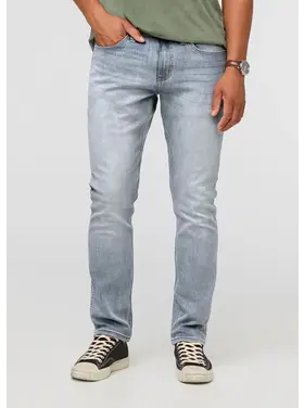 DUER MEN'S PERFORMANCE DENIM RELAXED TAPER | OCEAN