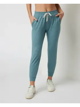 VUORI WOMEN'S PERFORMANCE JOGGER | IRON HTHR