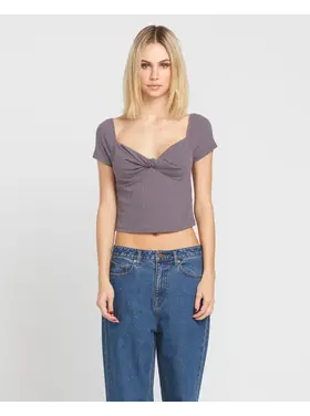 VOLCOM WOMEN'S CACTUS ROW TOP | DARK GREY