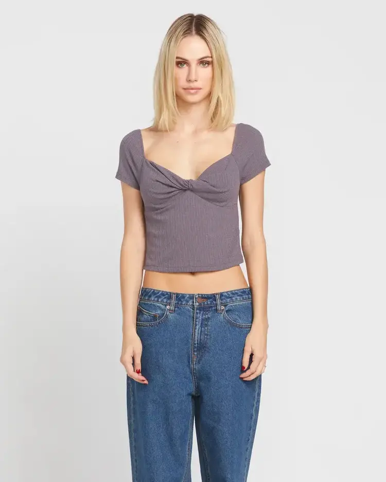 VOLCOM WOMEN'S CACTUS ROW TOP | DARK GREY