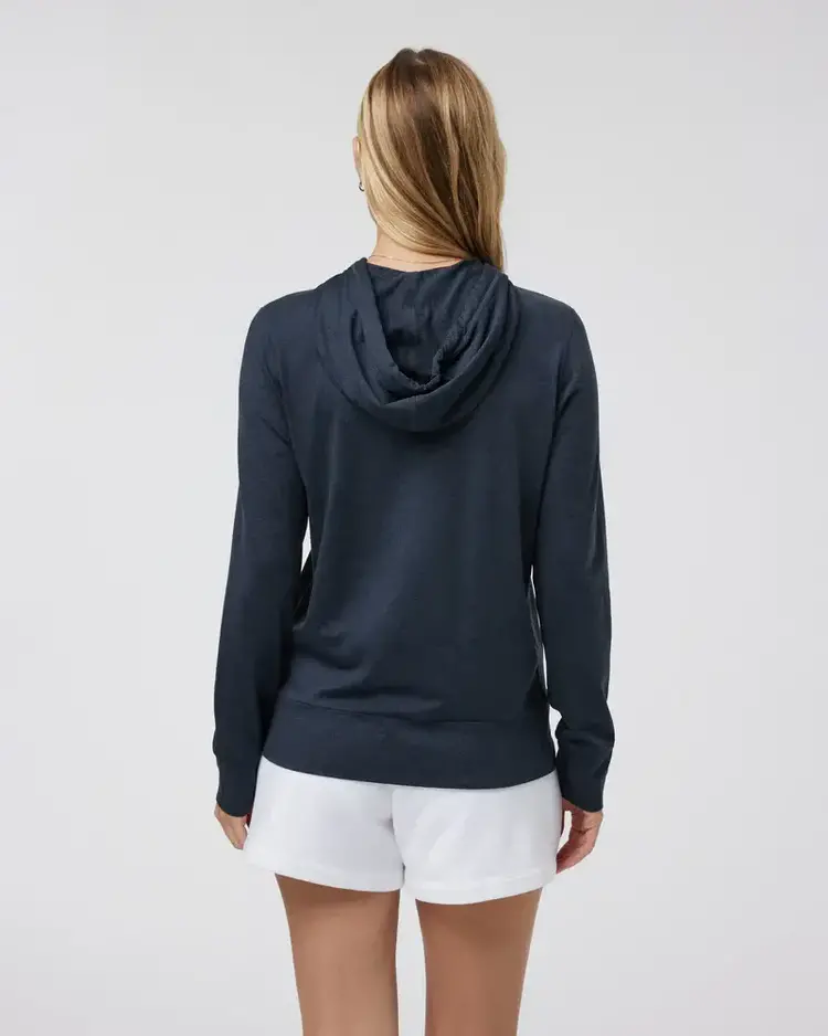 VUORI WOMEN'S HALO PERFORMANCE HOODIE 2.0 | MIDNIGHT HTHR
