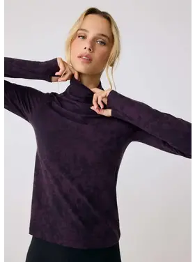 LOLE WOMEN'S DYNAMIC TURTLENECK | FLORIANA FIG