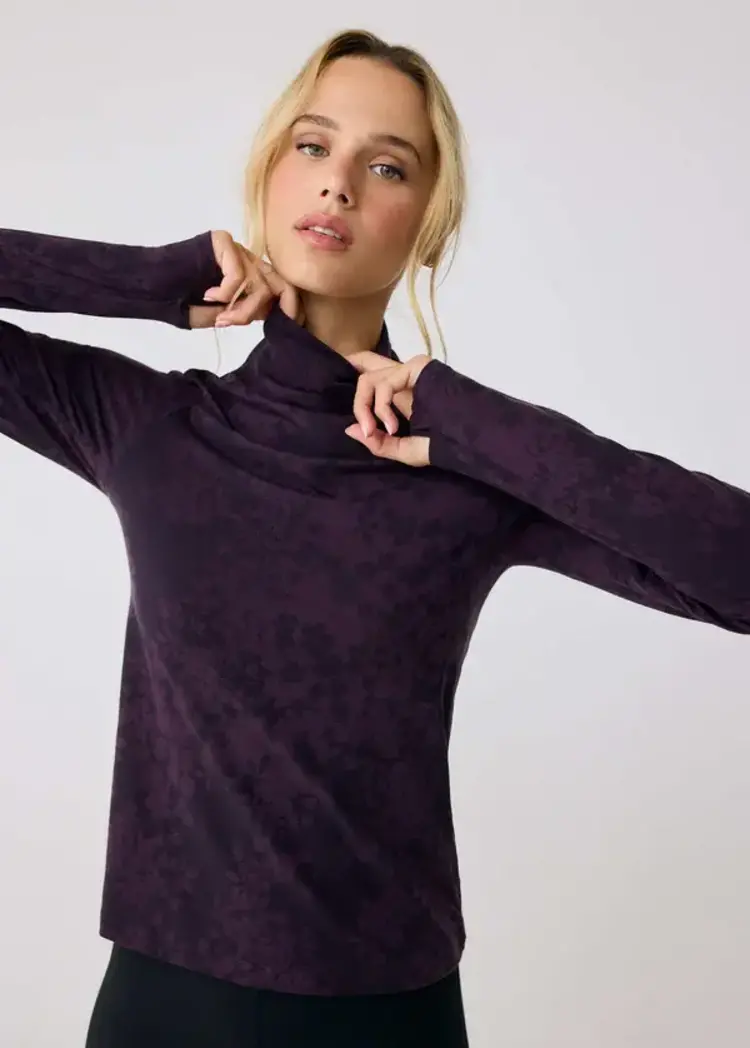 LOLE WOMEN'S DYNAMIC TURTLENECK | FLORIANA FIG