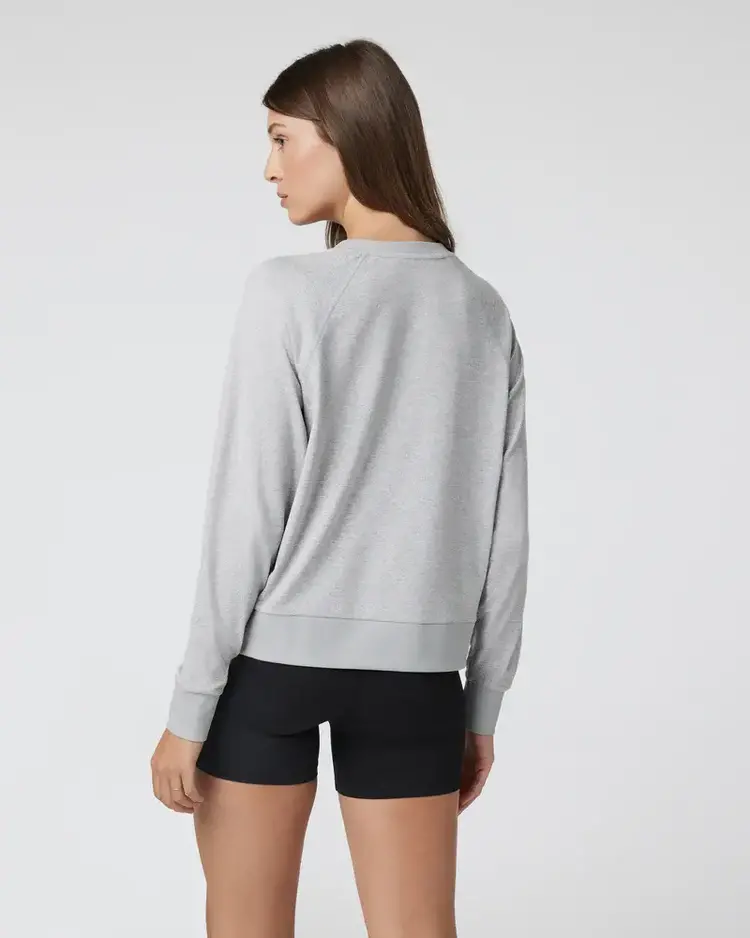 VUORI WOMEN'S L/S HALO CREW | PALE GREY HTHR