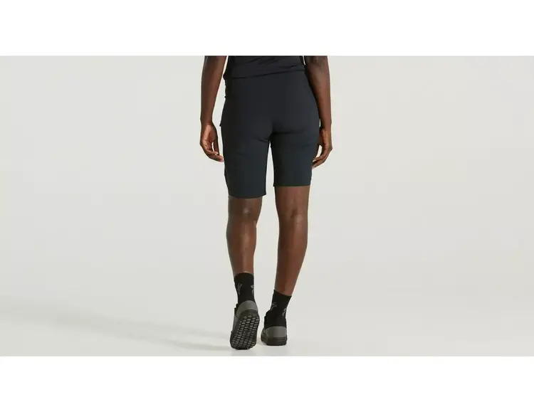 SPECIALIZED WOMEN'S TRAIL AIR SHORTS | BLACK