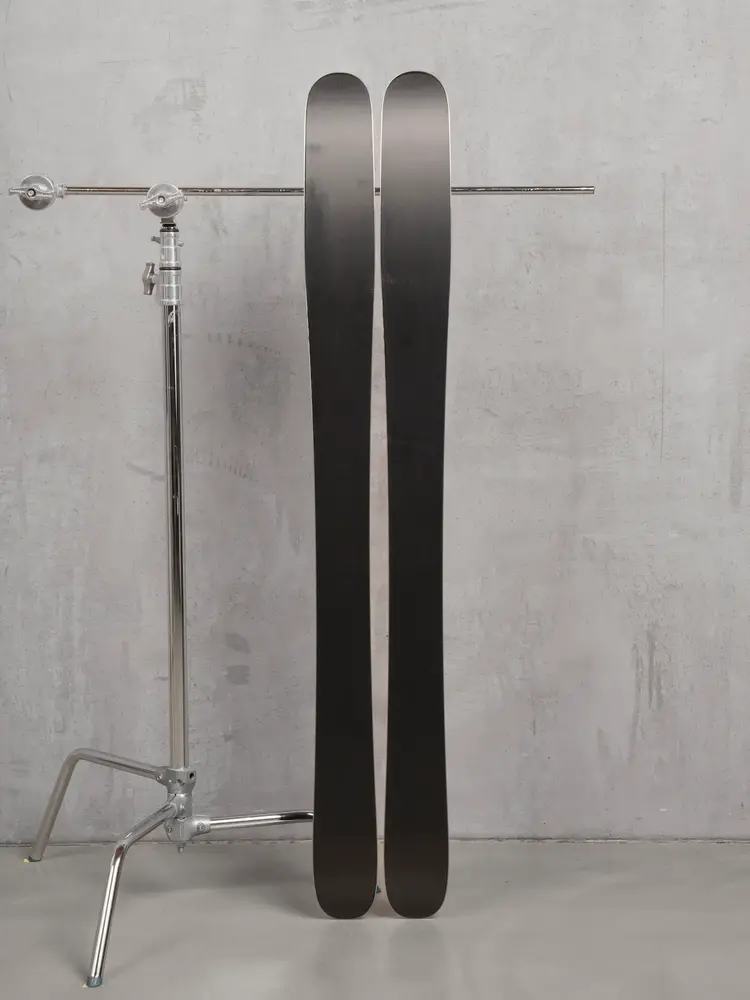 ARMADA TANTRUM SKIS 2025