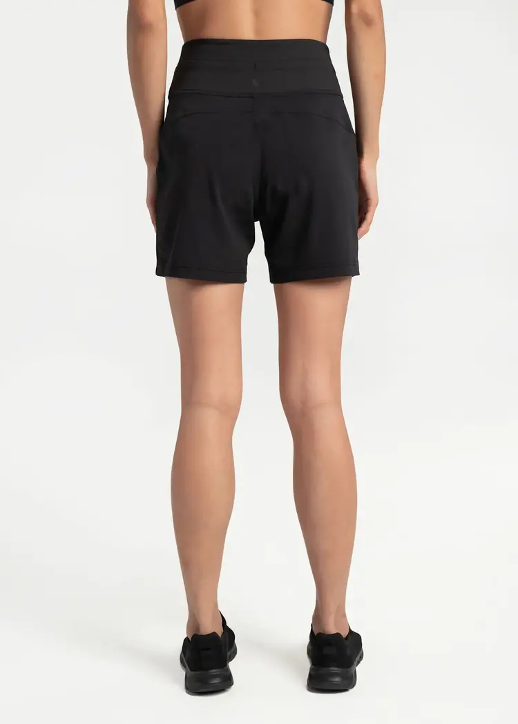 LOLE WOMEN'S MOMENTUM SHORTS | BLACK