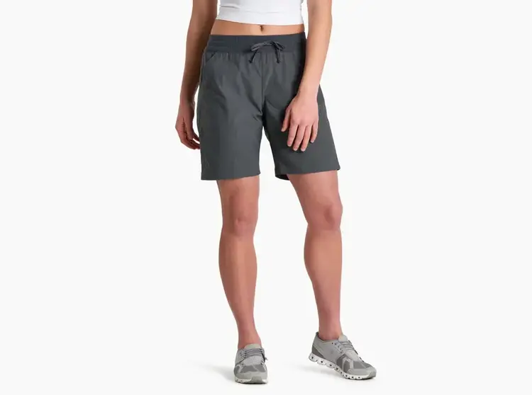 KUHL WOMEN'S TREKR PULL-ON SHORT 8" | CHARCOAL