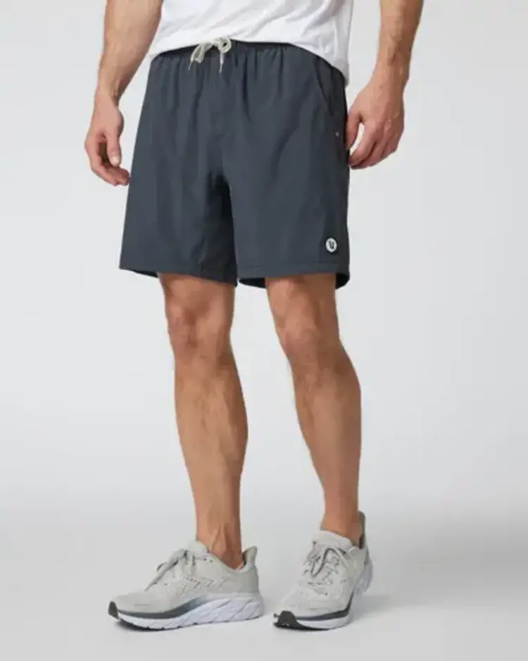 VUORI MEN'S KORE SHORT | CHARCOAL