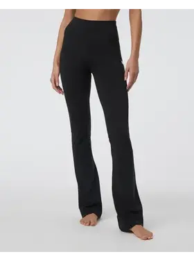 VUORI WOMEN'S ALLTHEFEELS SLIM FLARE | BLACK