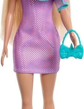 Barbie Barbie Doll and Fashion Accessory Set