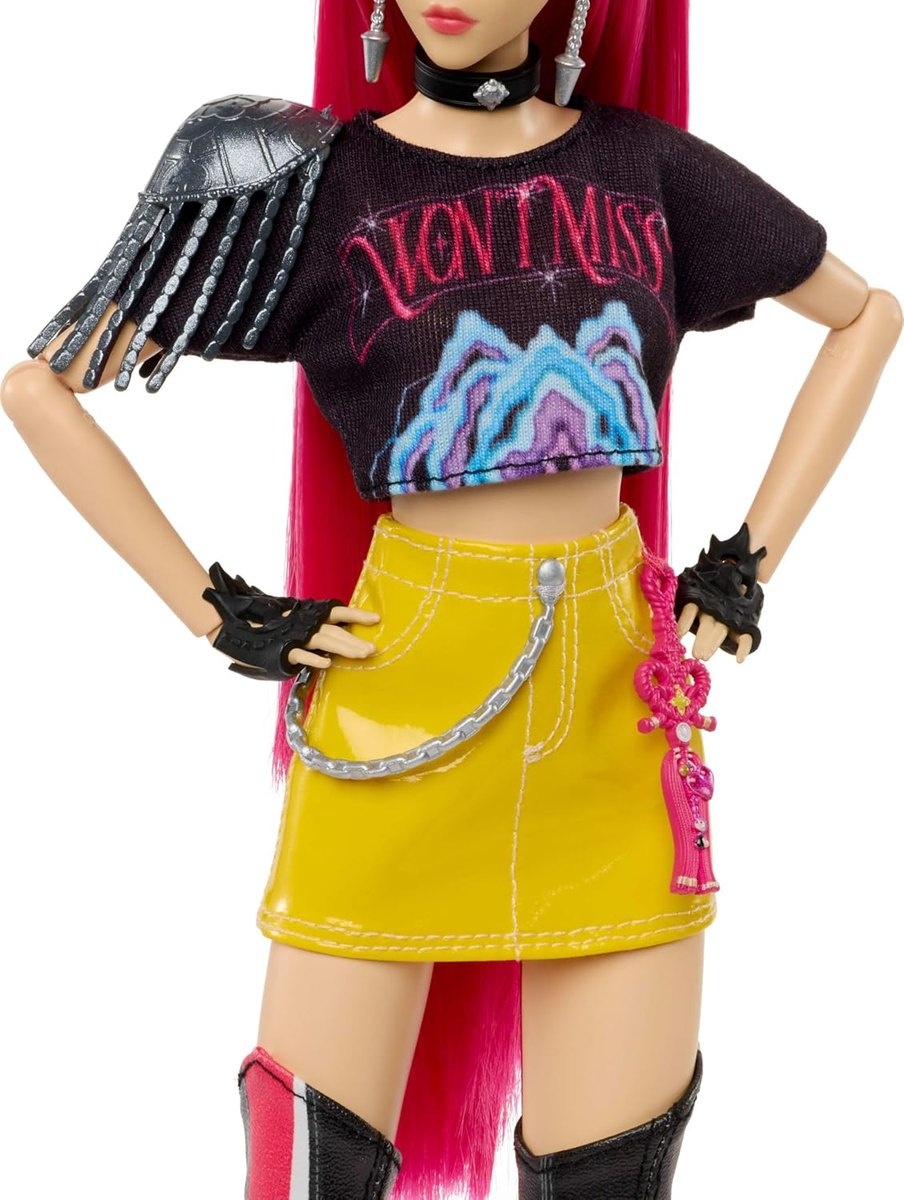 EE Distribution Kpop Demon Hunters Huntrix How Its Done Doll