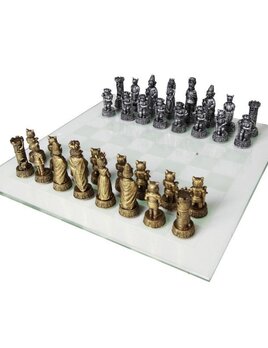 Faire Chess Set Dogs vs Cats