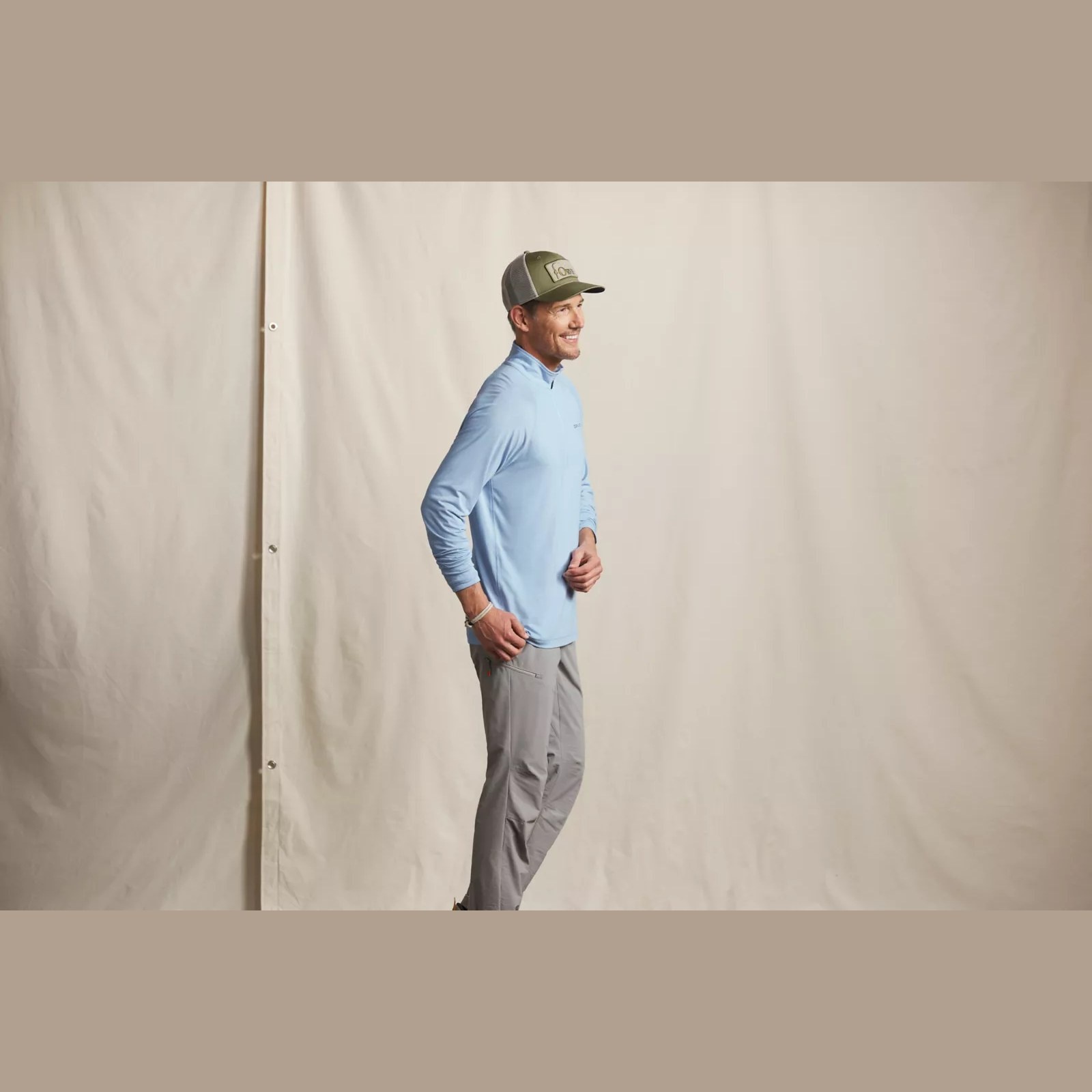 ORVIS Orvis DriCast Quarter Zip - Coastal Blue
