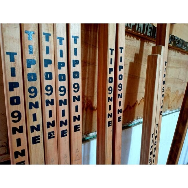 Tipo 9 Nine Hockey Stick Raffle