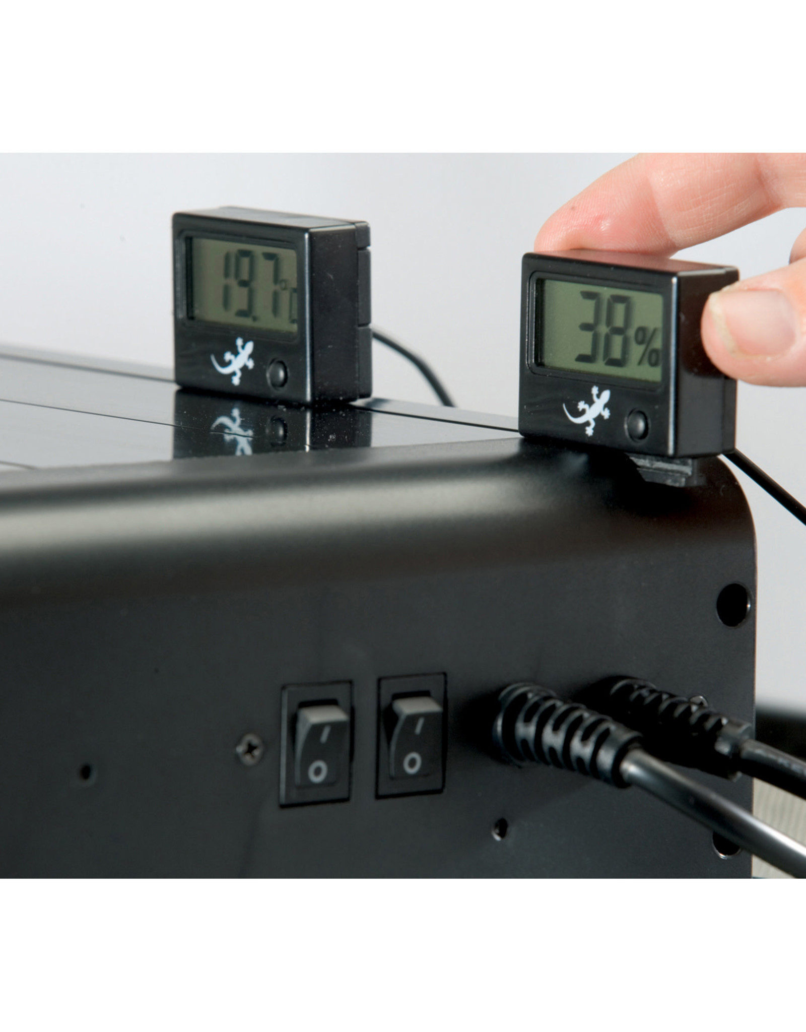 EXO TERRA PT2472- THERMOMETER WITH PROBE AND REMOTE SENSOR- 1X2X1.5-  DIGITAL
