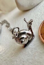 "Helmi" Tiny Snail Charm Necklace - Silver