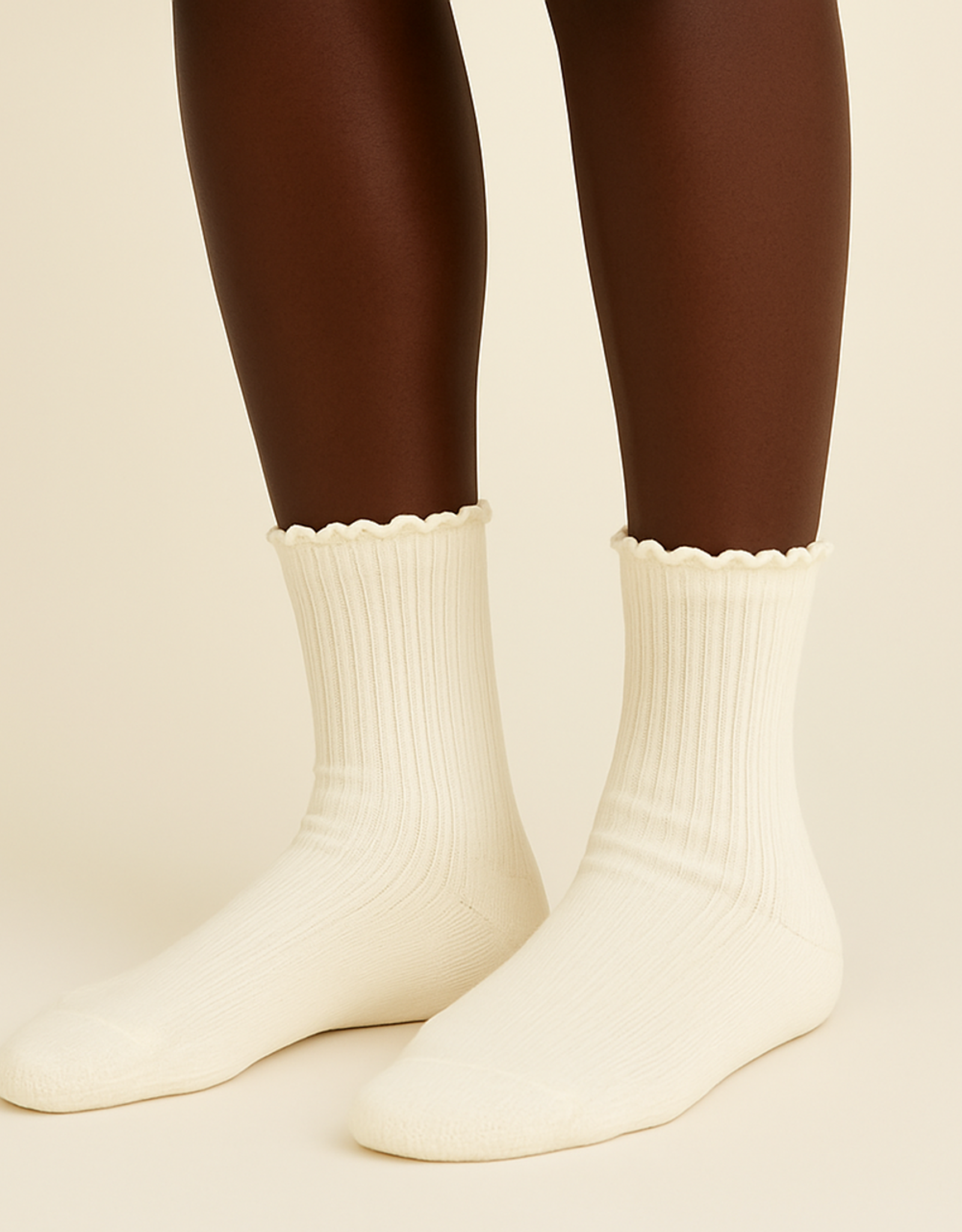 "Mazzy" Crew Socks with Ruffled Edge Detail (2 pack) - Black/Cream