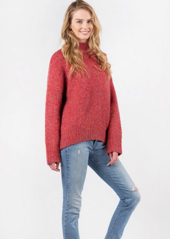 Lyla & Luxe Aggie sweater
