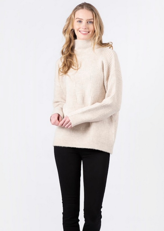 Lyla & Luxe Cosmo mock neck