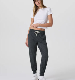 Vuori Performance jogger