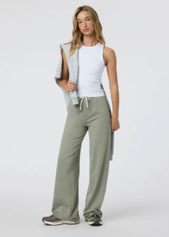 Vuori Pose Modern tank