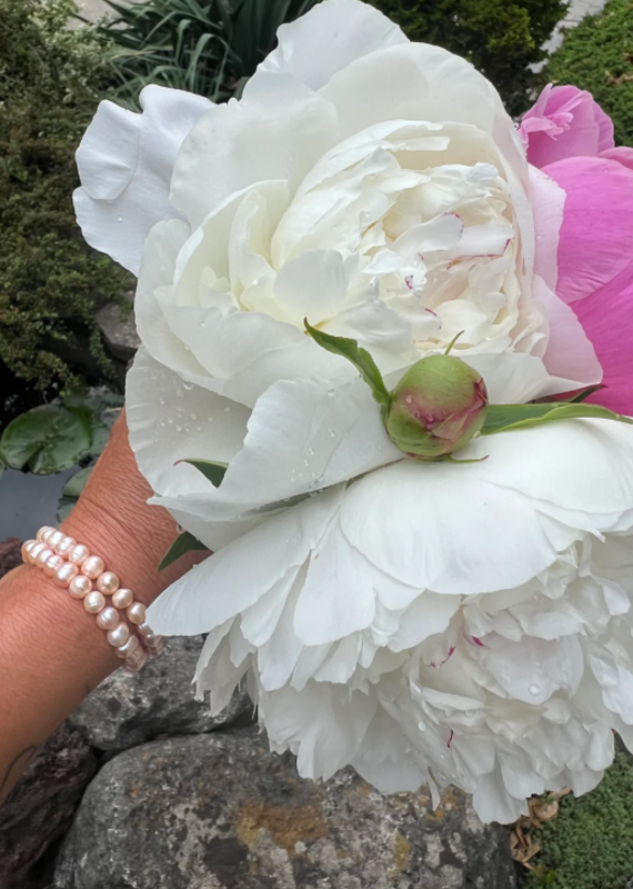 Saskia de Vries Little Peach bracelet