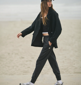 Vuori Performance jogger