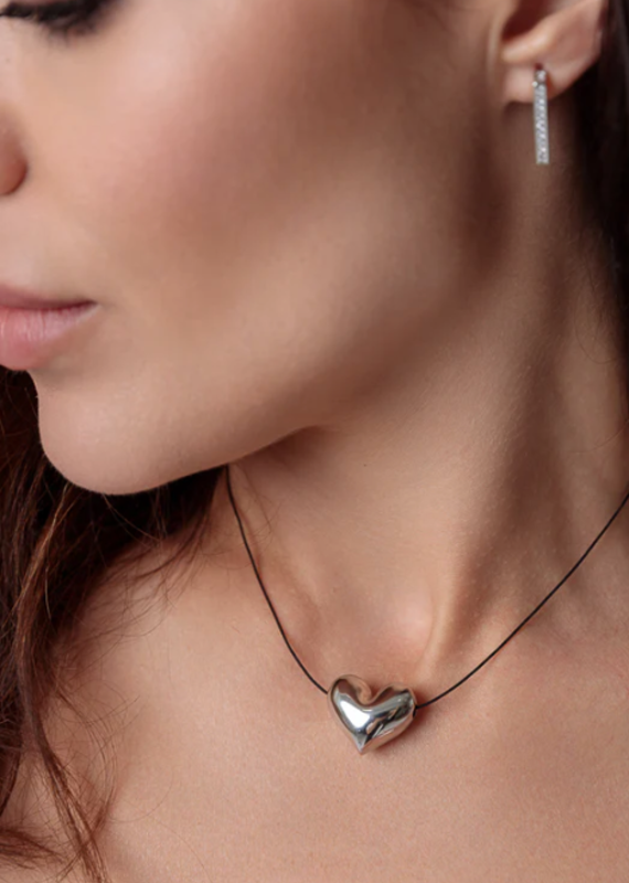 Limlim Short Shiny Heart necklace
