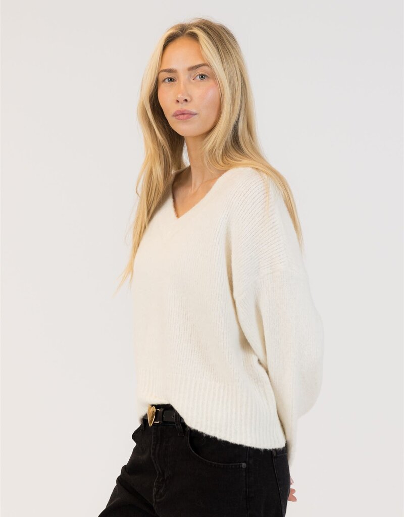 Lyla & Luxe Lyla & Luxe Ettaluxe vneck