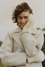 B.Young B. Young Wolfie mitts