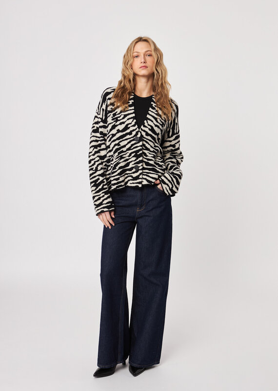 Sweaters & Knits - Lac Boutique