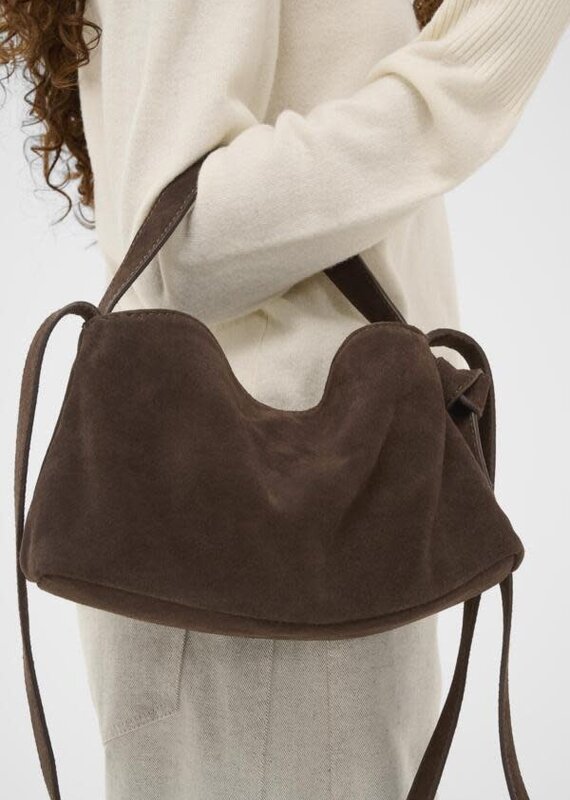 Soaked in Luxury Calilje Suede bag