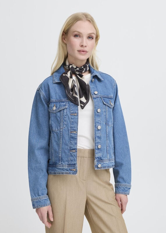 B. Young Viste scarf