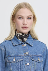 B. Young B. Young Viste scarf