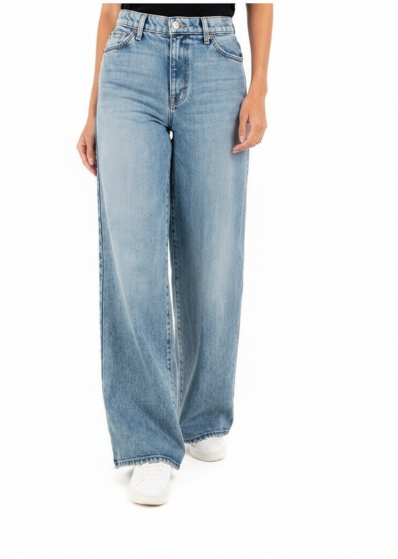 Modern American Aniston Lakeshore