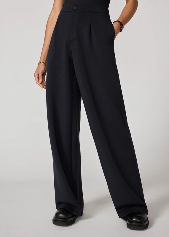 MPG Dreamweave Pleated pant