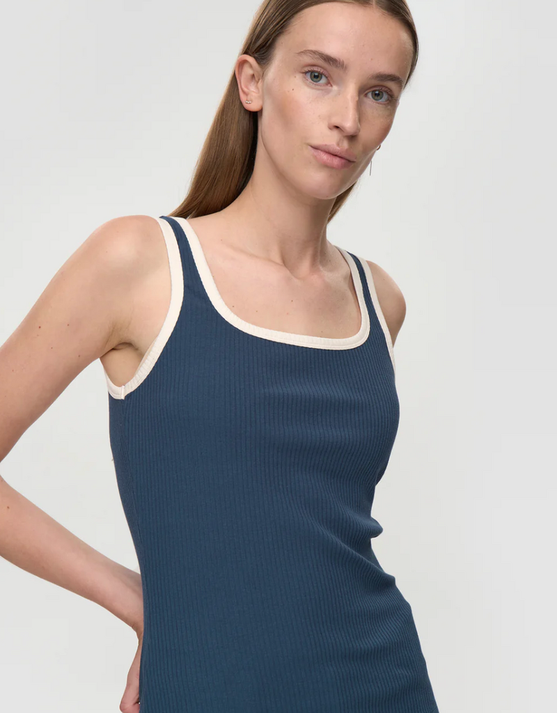 Minimum Minimum Odette tank