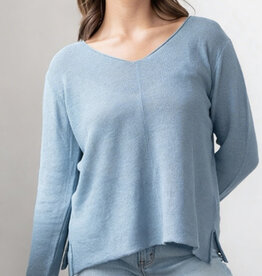 Echo Verde Beachy Vneck