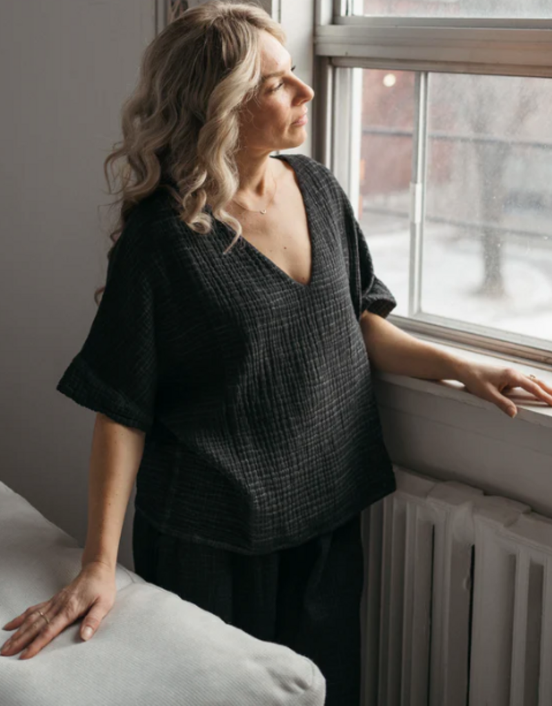 Pokoloko Pokoloko Crinkle V-Neck Top