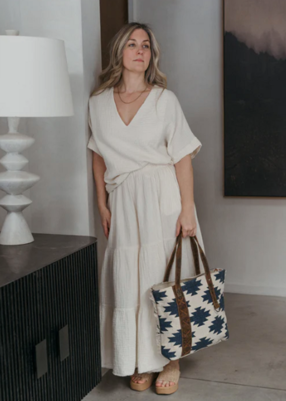 Pokoloko Crinkle V-Neck Top