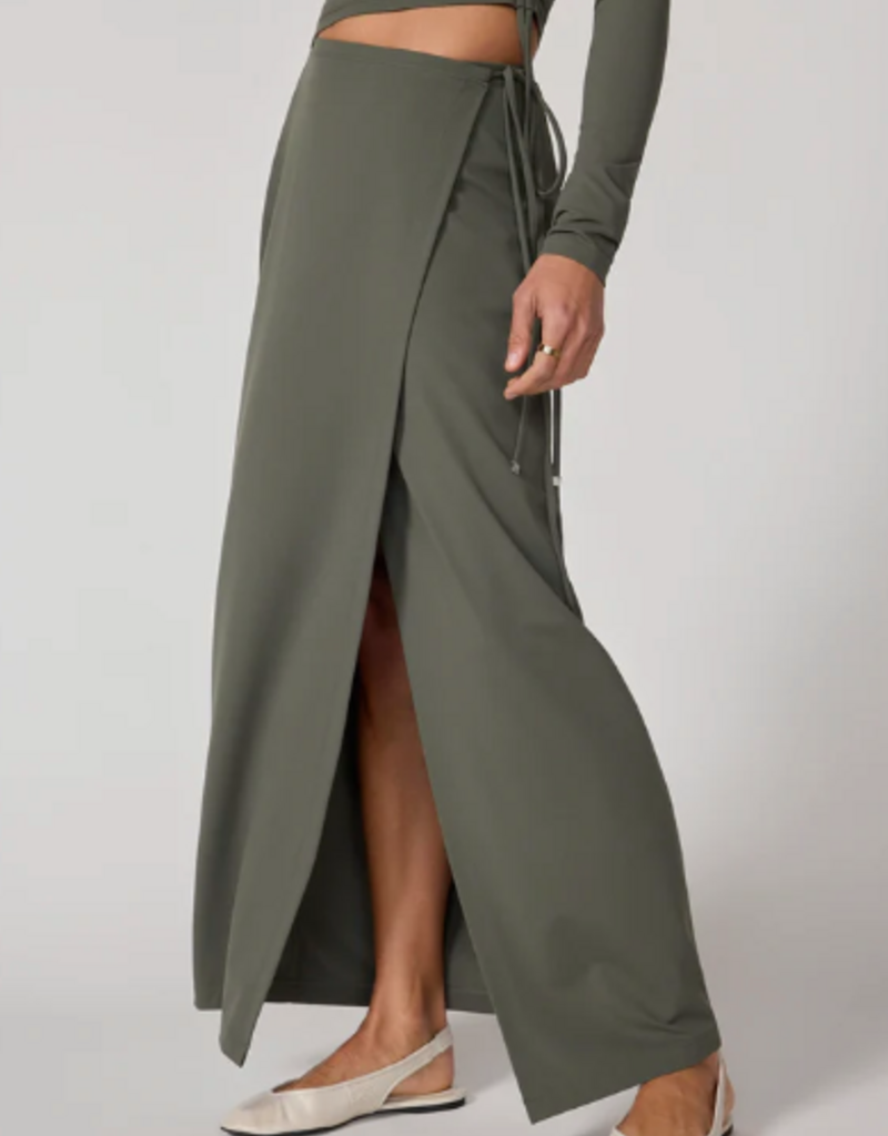 MPG MPG Cloud wrap skirt