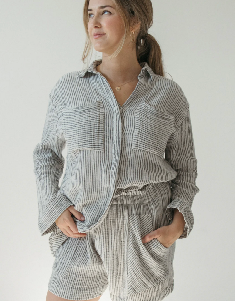 Pokoloko Pokoloko Striped Crinkle Pocket shirt