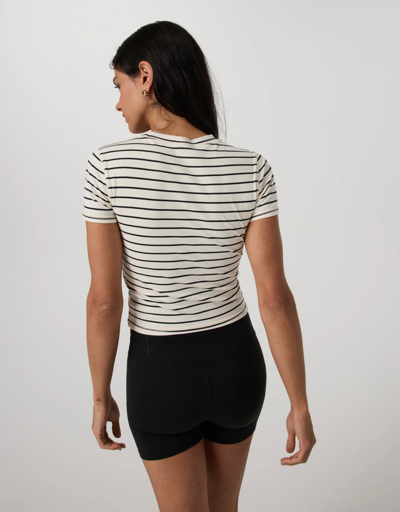 Vuori Vuori Pose tee